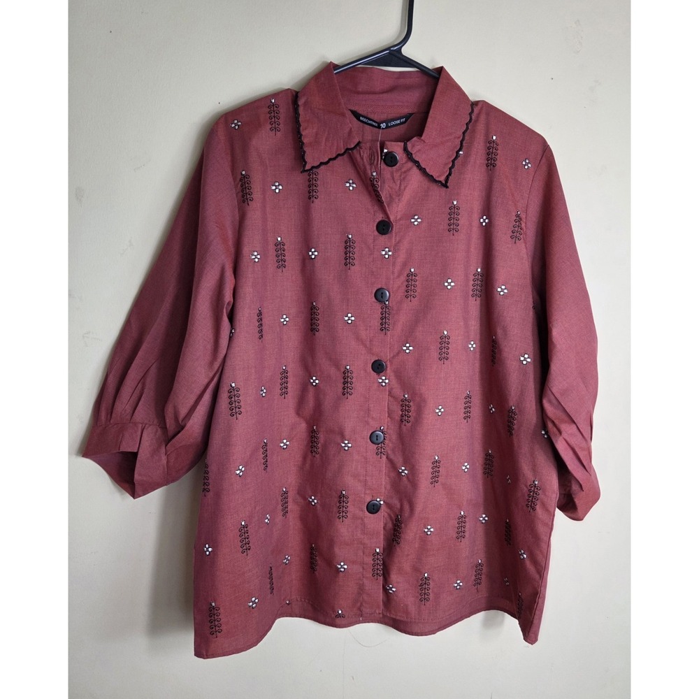Beechtree Embroidered NWT Women's  Lightweight Shirt Size 10 Unique Sleeves